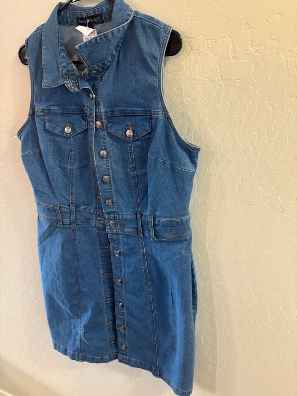 Derek Heart Sleeveless Blue Denim Button-Front Mini Dress - Picture 4 of 7